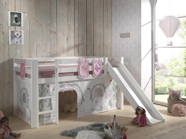 Deze Pino Combinatie Bestaat Uit Een Witte Pino Hoogslaper Met Glijbaan Een Speelgordijn Birdy En 3 Zakjes Birdy